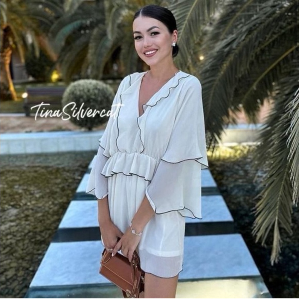 ZARA Bloggers Favorite Ruffled Short Jumpsuit - Picture 4 of 12